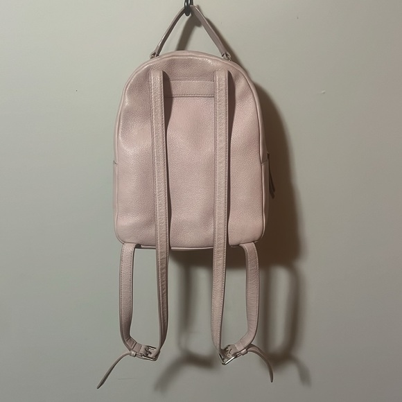 Kate Spade pebbles leather backpack in GUC light pink with gold hardware. - Picture 2 of 16